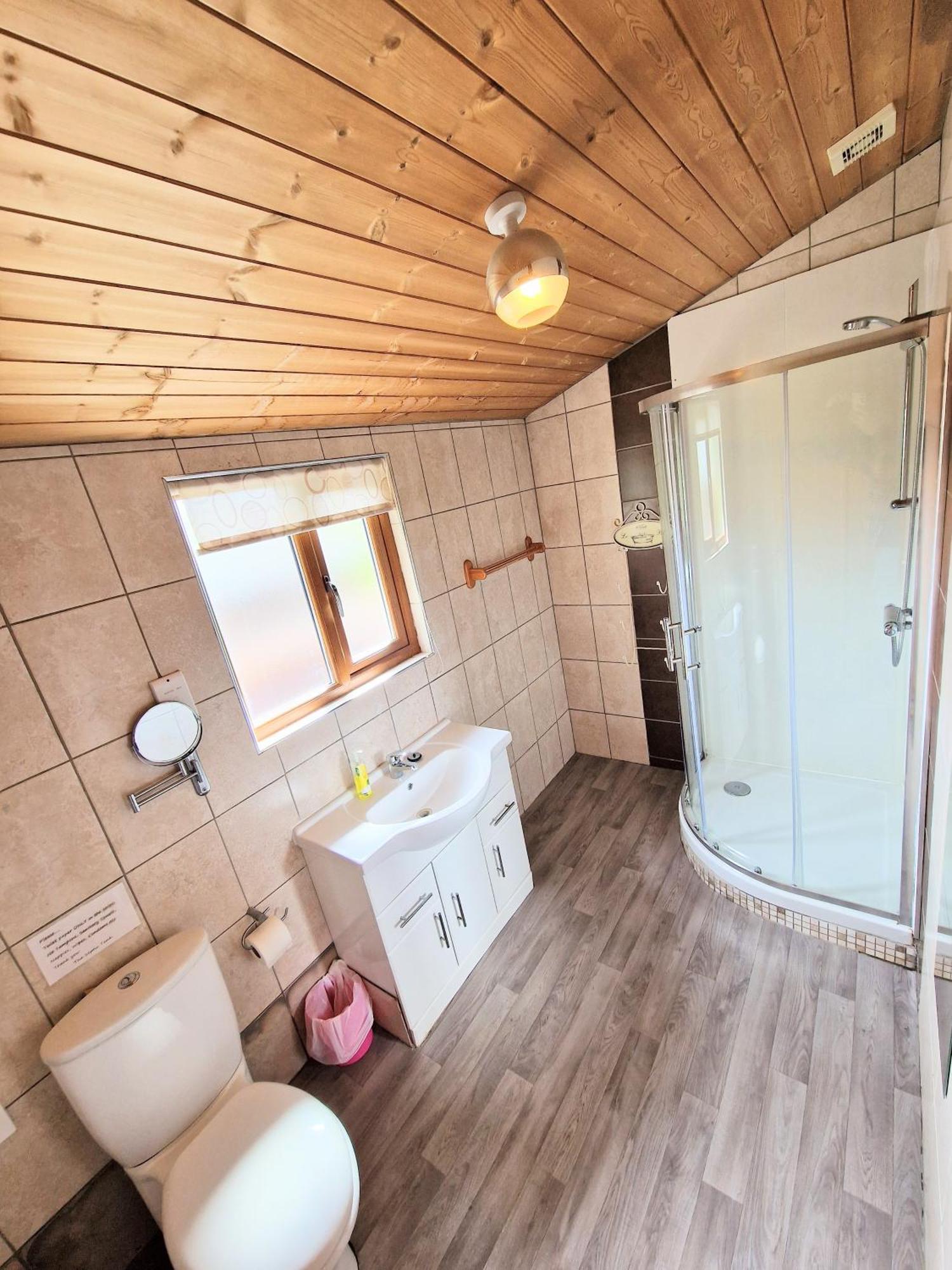 Lomond 4 With Private Hot Tub - Fife - Loch Leven - Lomond Hills Villa Kelty Exterior foto