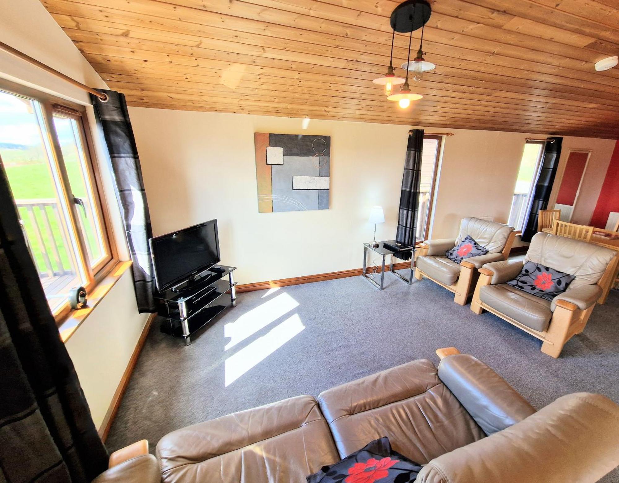 Lomond 4 With Private Hot Tub - Fife - Loch Leven - Lomond Hills Villa Kelty Exterior foto
