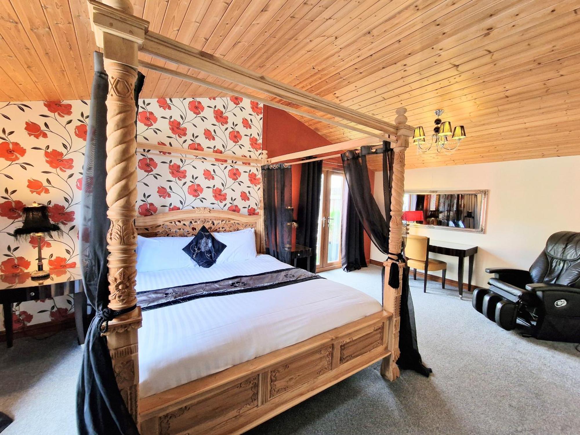 Lomond 4 With Private Hot Tub - Fife - Loch Leven - Lomond Hills Villa Kelty Exterior foto