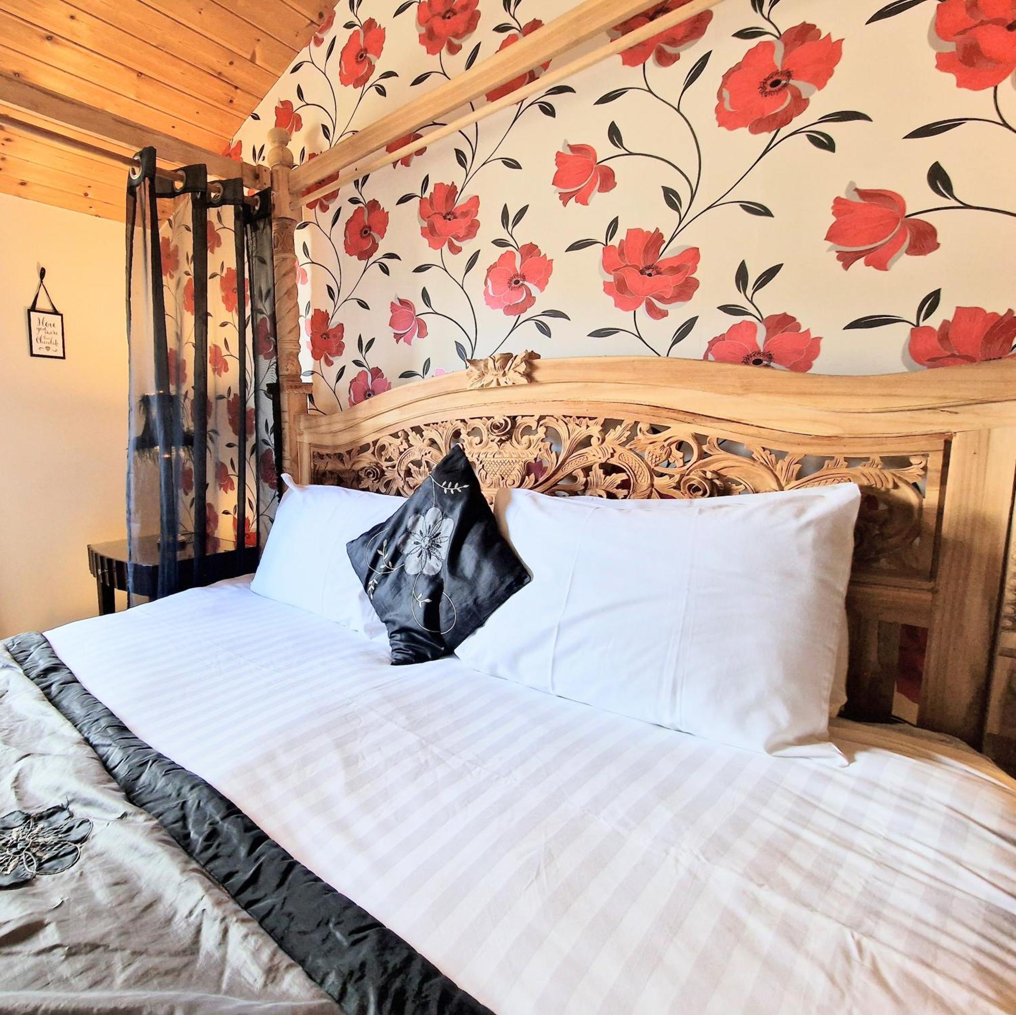 Lomond 4 With Private Hot Tub - Fife - Loch Leven - Lomond Hills Villa Kelty Exterior foto