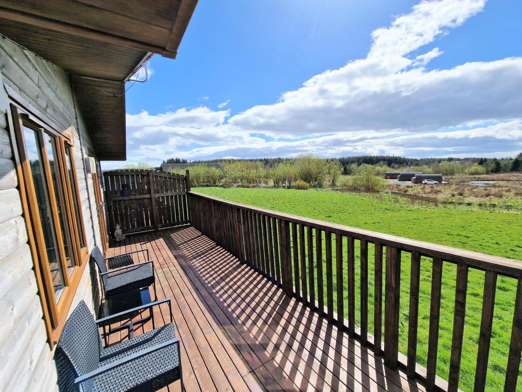 Lomond 4 With Private Hot Tub - Fife - Loch Leven - Lomond Hills Villa Kelty Exterior foto